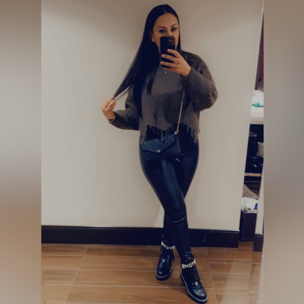 Meet your Posher, Nadia